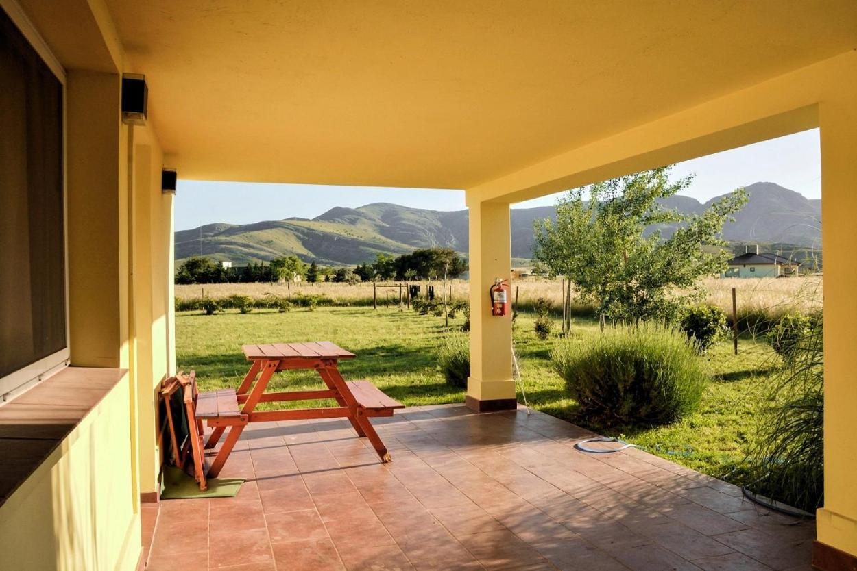 Villa Cabanas De Las Pinturas Sierra de la Ventana Exterior foto