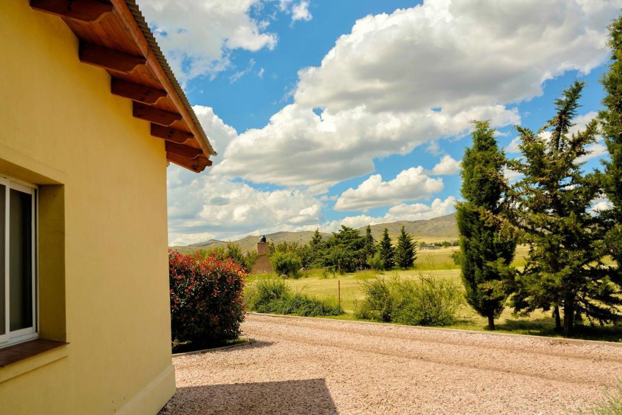 Villa Cabanas De Las Pinturas Sierra de la Ventana Exterior foto